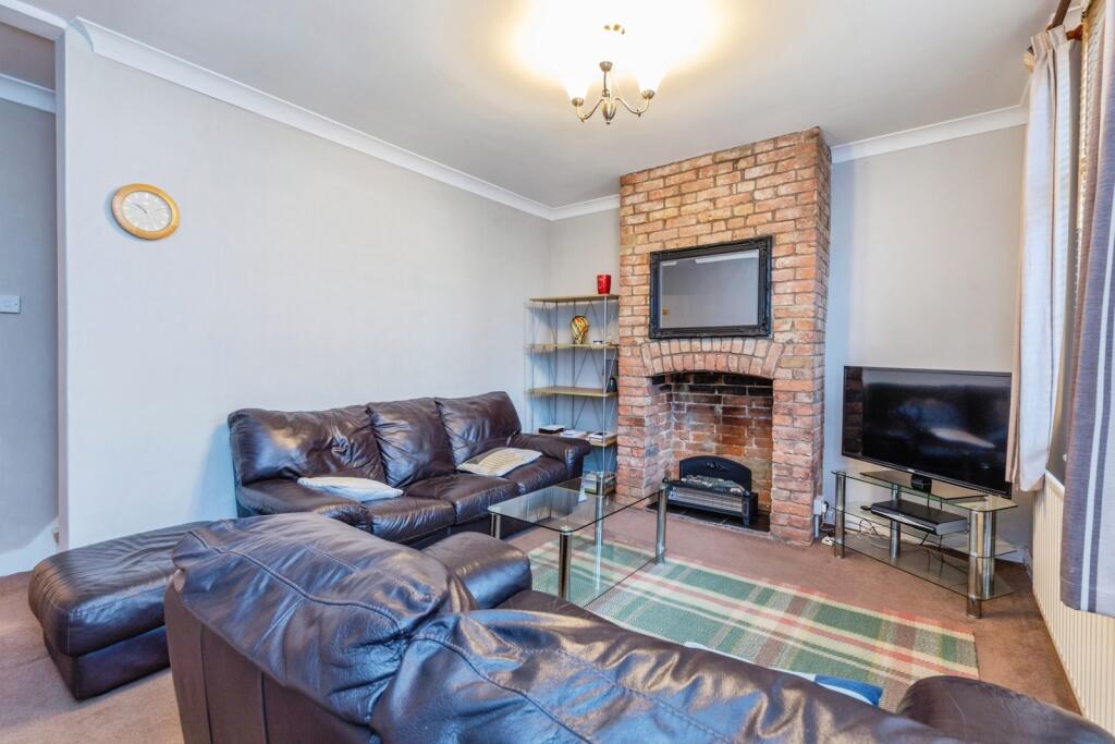 House in Gillingham, Medway - View 5