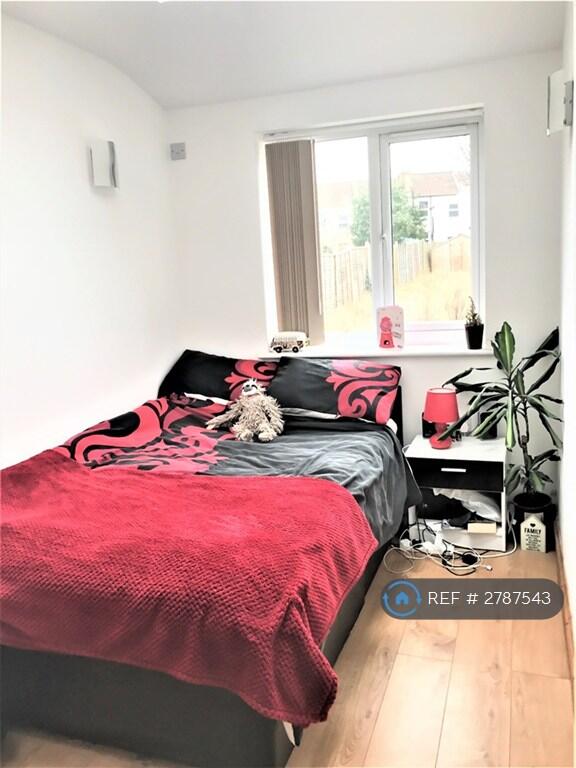 1 bedroom house share for rent