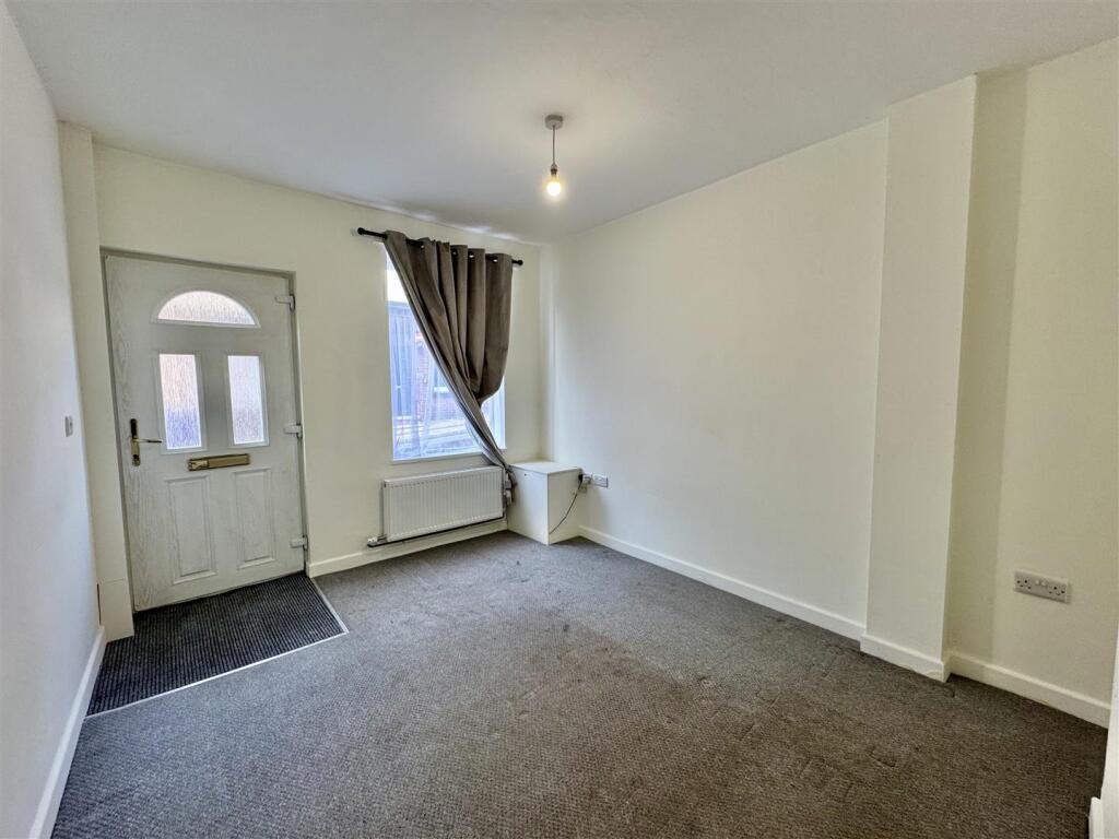 House in Barnsley, South Yorkshire - View 2