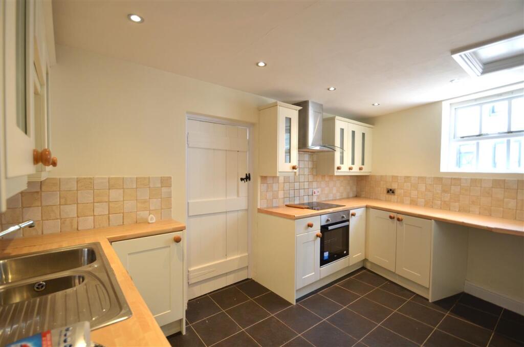 House in Truro - View 4