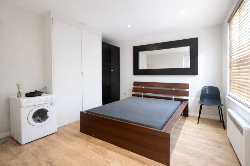 Main image of property: Offord Road, Islington