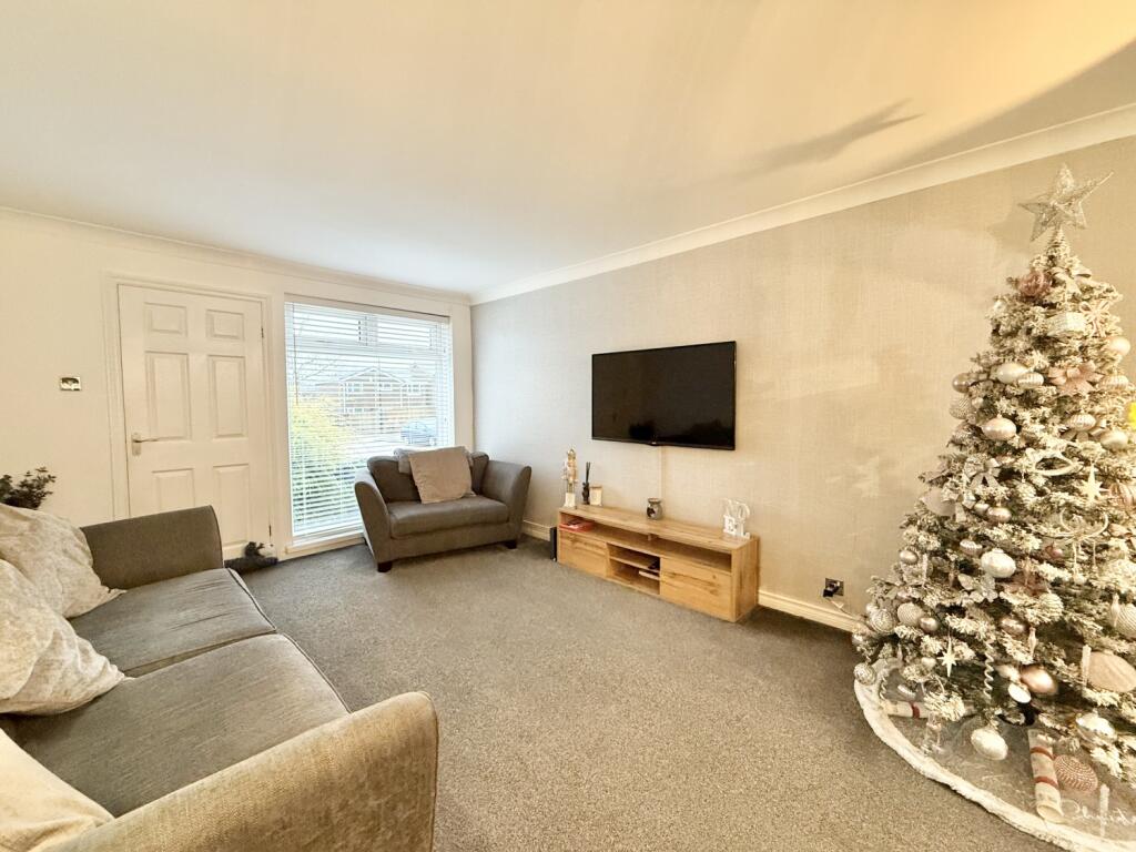Maxton Close, Moorside, Sunderland SR3 photo 2