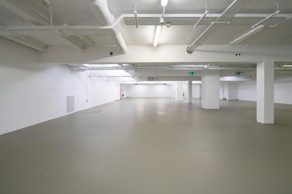 MC4417-4611-HR.jpg