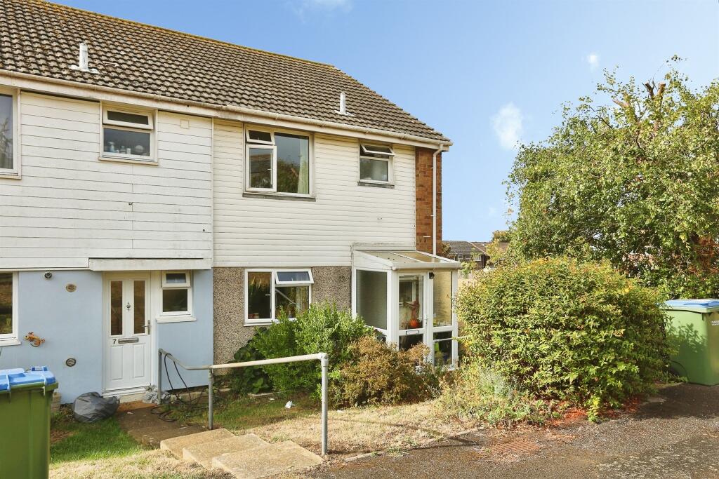 Main image of property: Grindle Close, Fareham