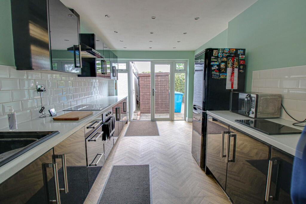 School Lane, Irlam, M44 photo 3