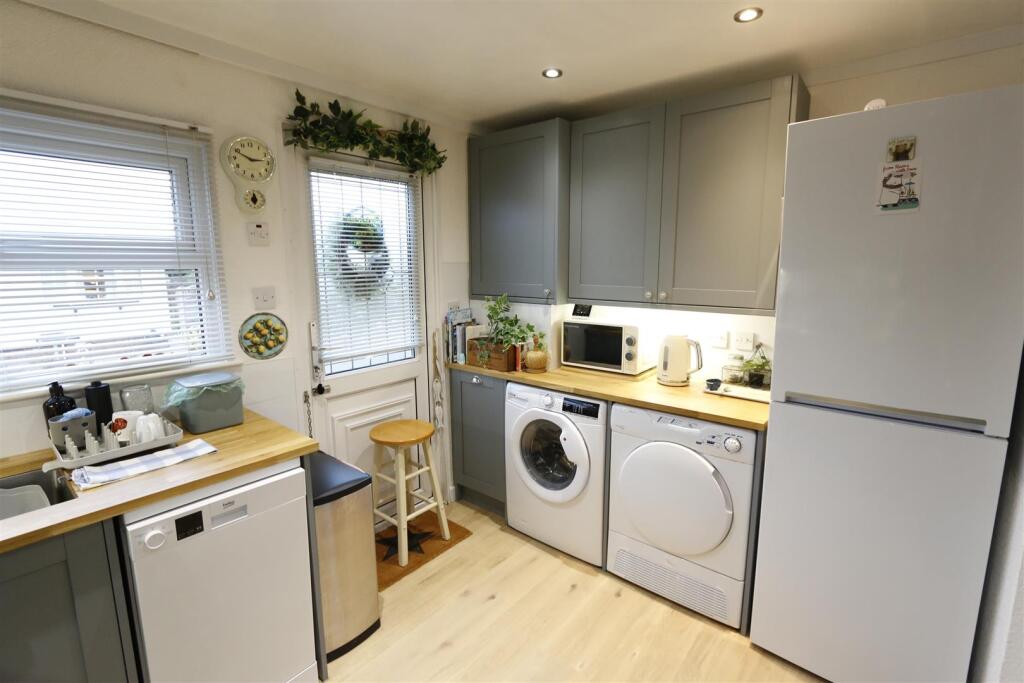 New Road, Clifton, Shefford - View 4