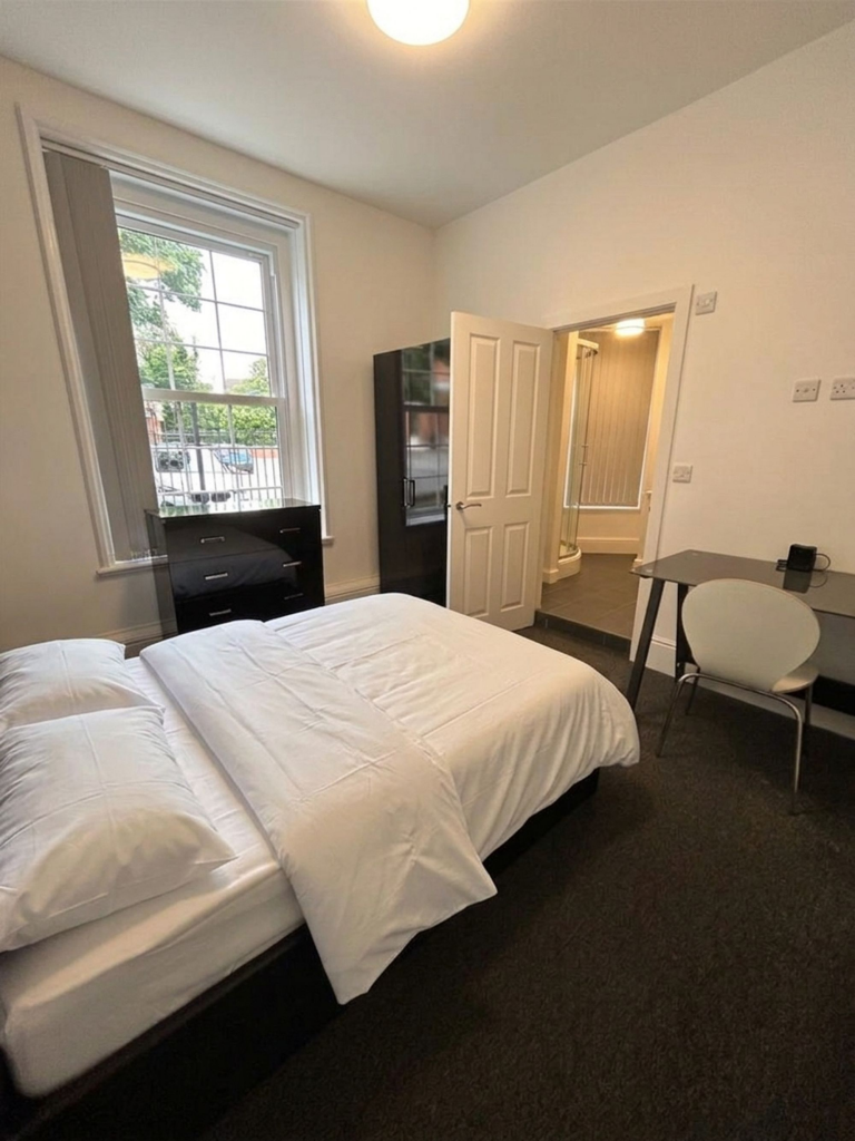 Main image of property: Salford, M6