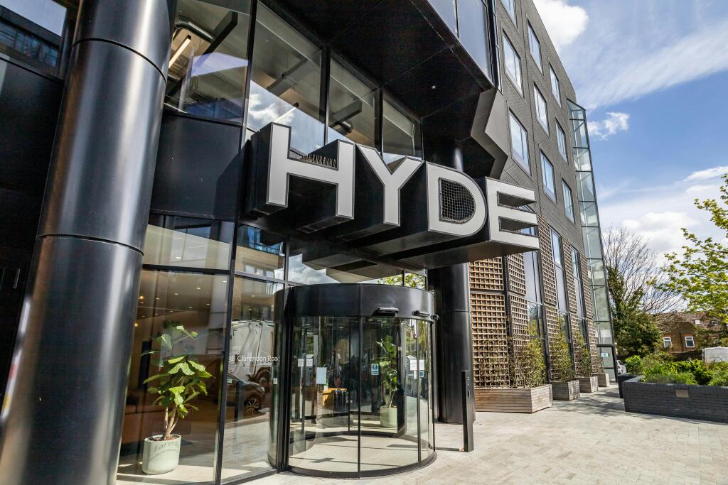 Hyde - Watford-154.jpg