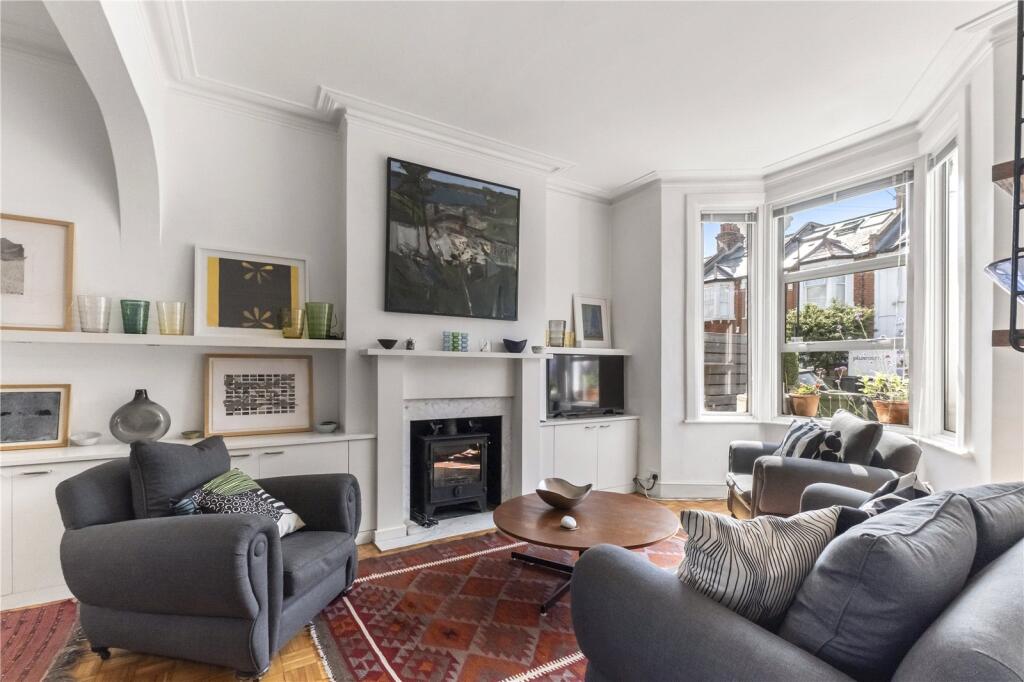 Main image of property: Hydethorpe Road, London, SW12