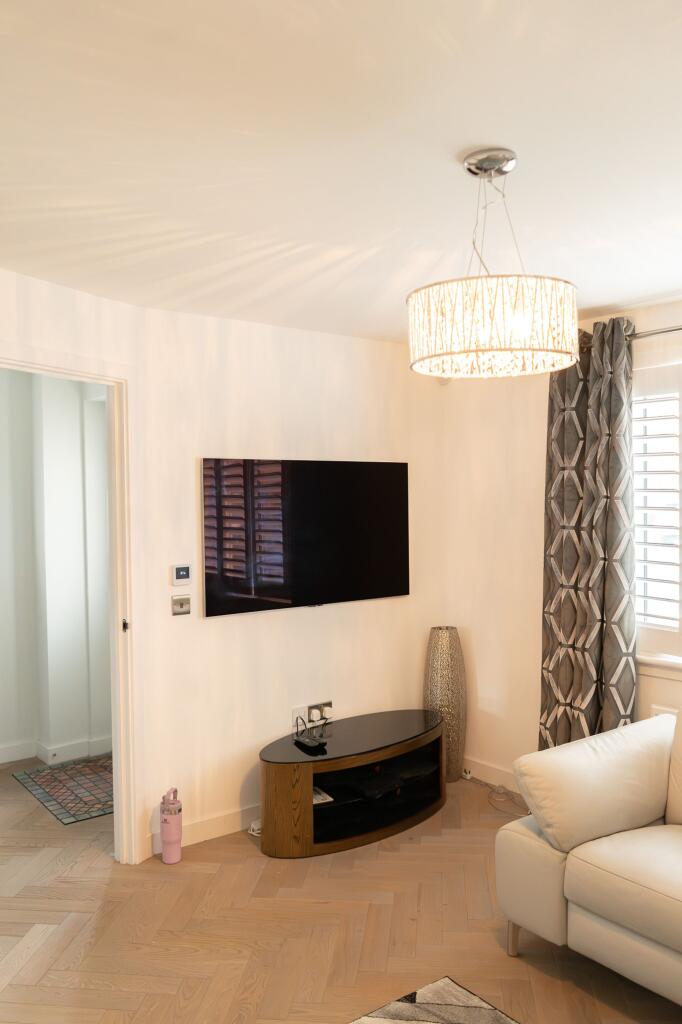 House in Edinburgh - View 5