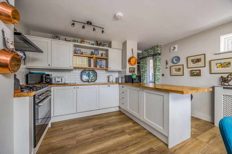 St. James Road, Emsworth photo 3