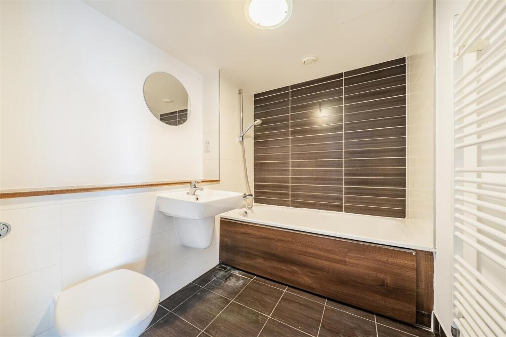 Apartment in Basingstoke and Deane, Basingstoke - View 4