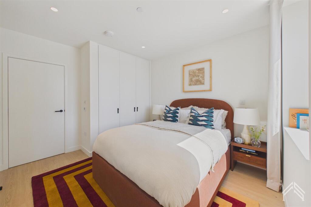 Apartment in London - View 5