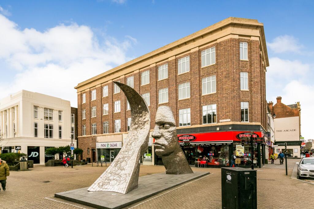 Main image of property: Avenue House, Silver Street, Bedford