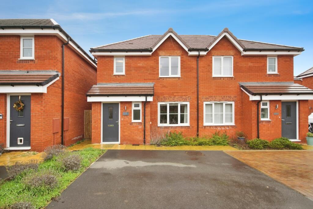 Main image of property: Signal Road, Cam, Dursley, Gloucestershire, GL11