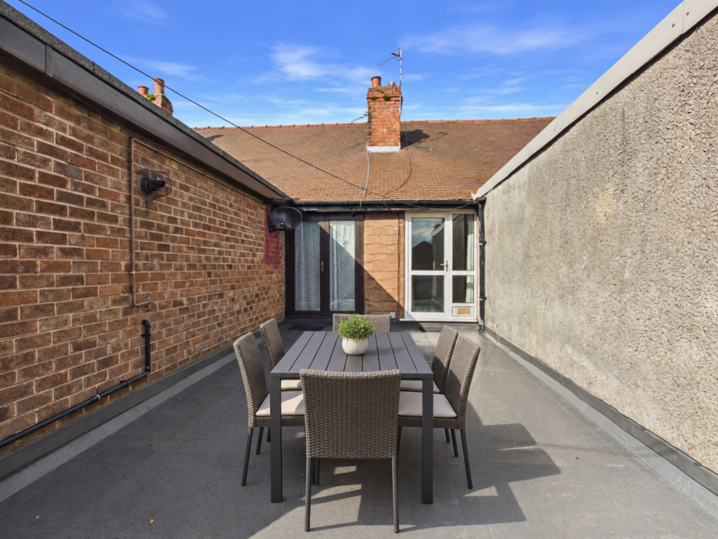 Main image of property: North Road, Droylsden, Manchester, M43 6LH