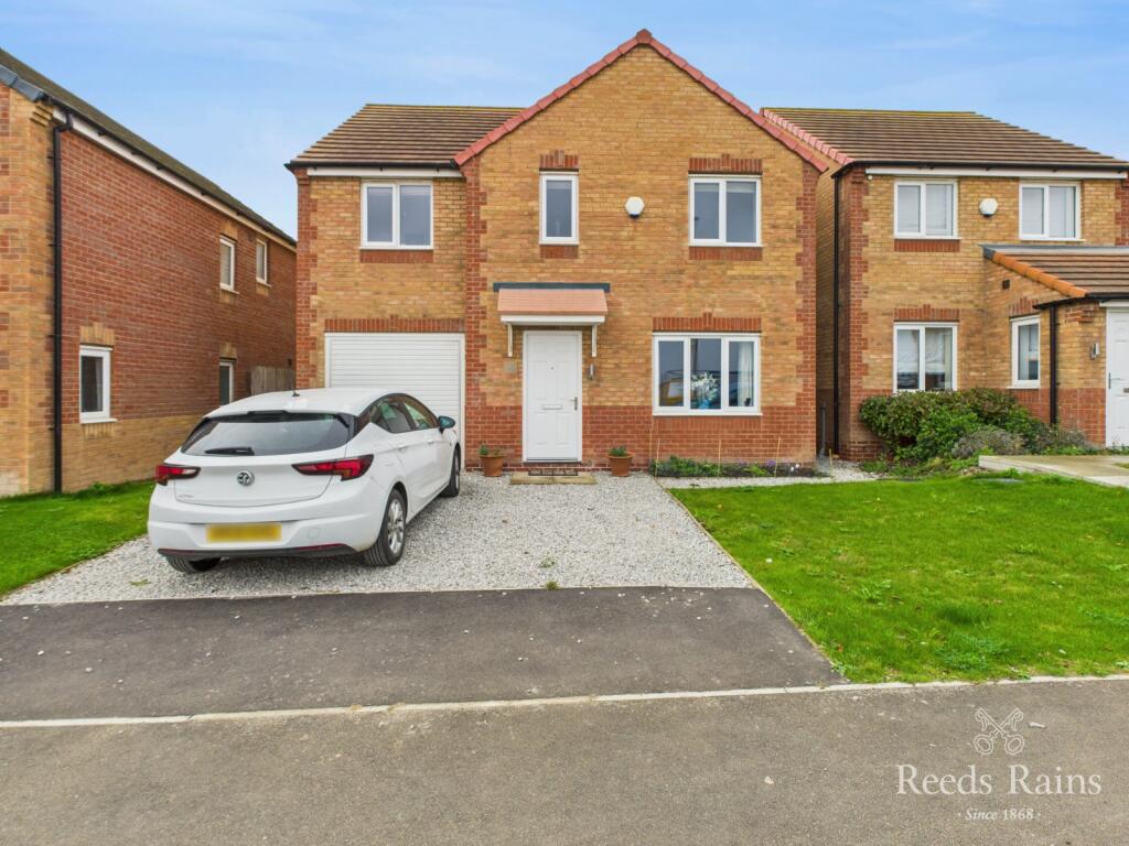 4-bed detached on Pinfold Lane, Bridlington, East Yorkshire, YO16, £265,000