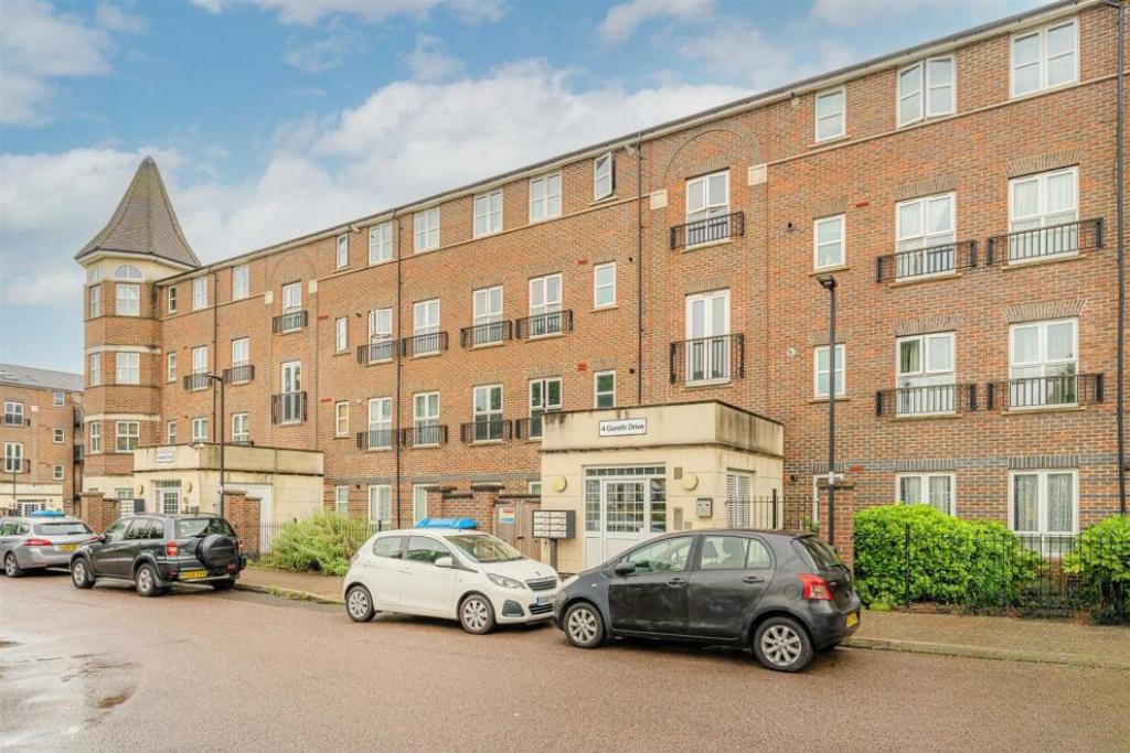 Main image of property: Gareth Drive, London, N9