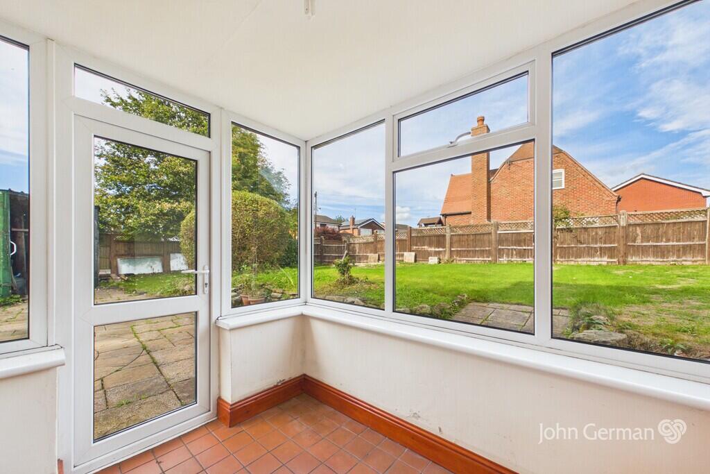 House in Stoke-on-Trent - More
