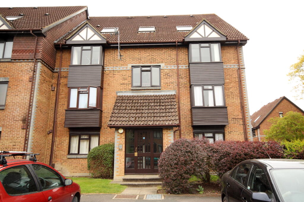Main image of property: Oriental Road, Woking