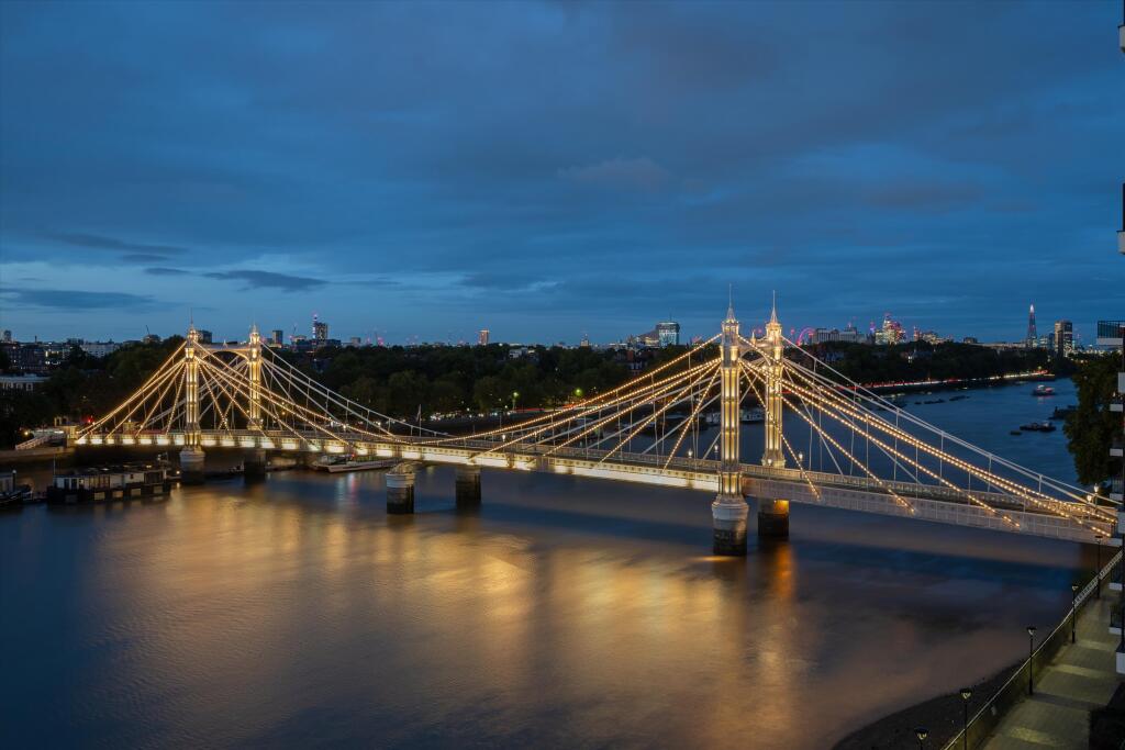 Apartment in London - View 2
