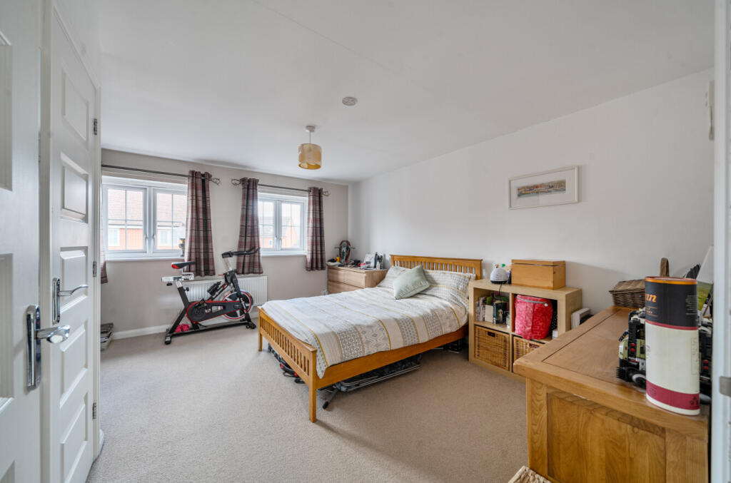 House in Swindon - View 5