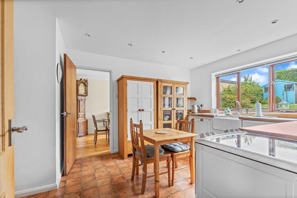 House in West Oxfordshire, North Leigh - More