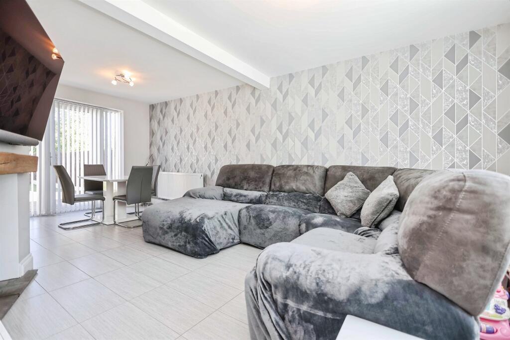 House in Birmingham, West Midlands - View 3