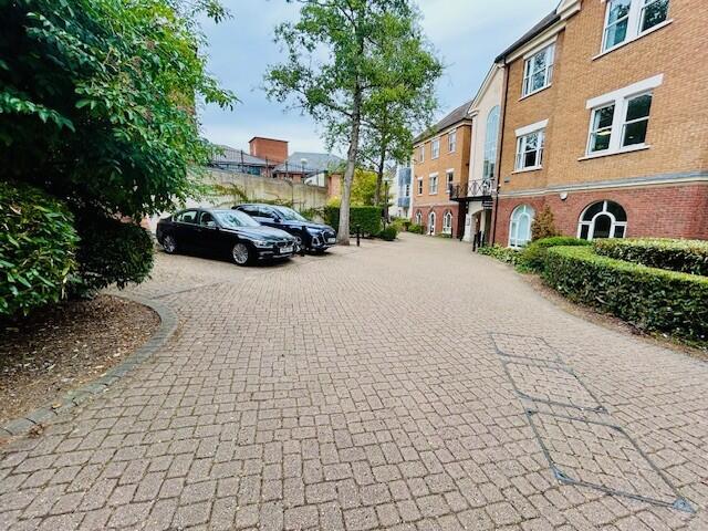 9 Parking Spaces , Oxford Square, Oxford Street, Newbury, West Berkshire, RG14 1JQ photo 5