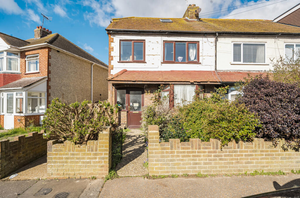 Main image of property: Annweir Avenue, Lancing, West Sussex, BN15
