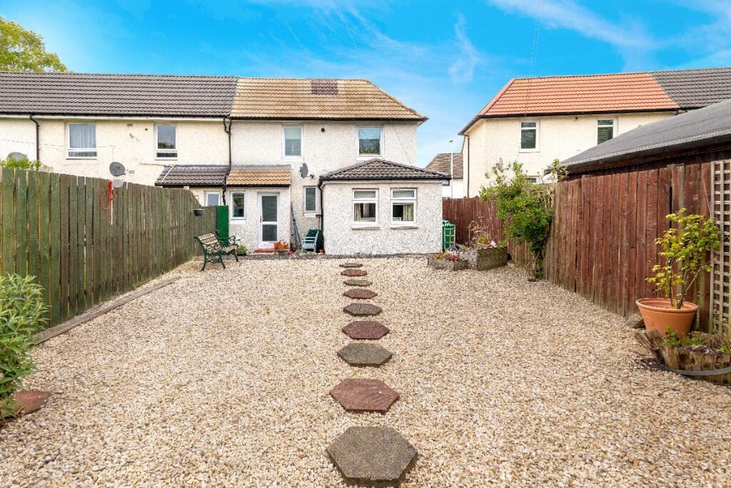 Main image of property: 15 Parkside Street, KY11 2LP