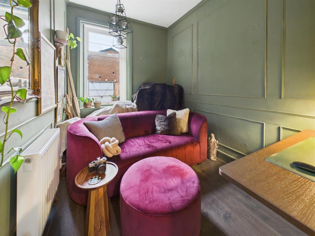 Apartment in North Tyneside, North East - More