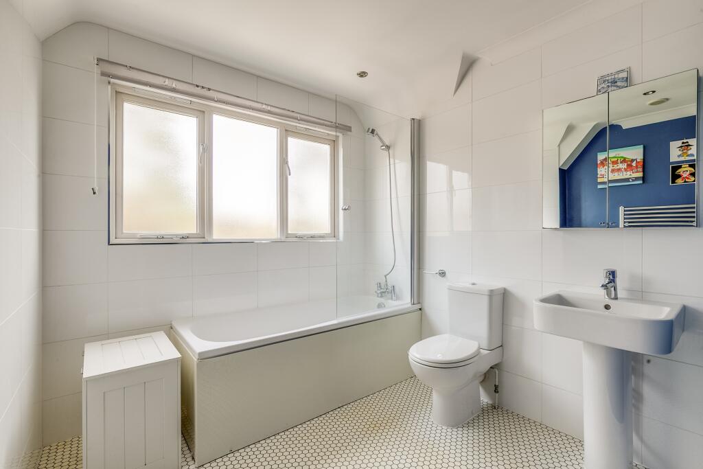Additional image 11 of Wendover Drive, Welwyn, AL6