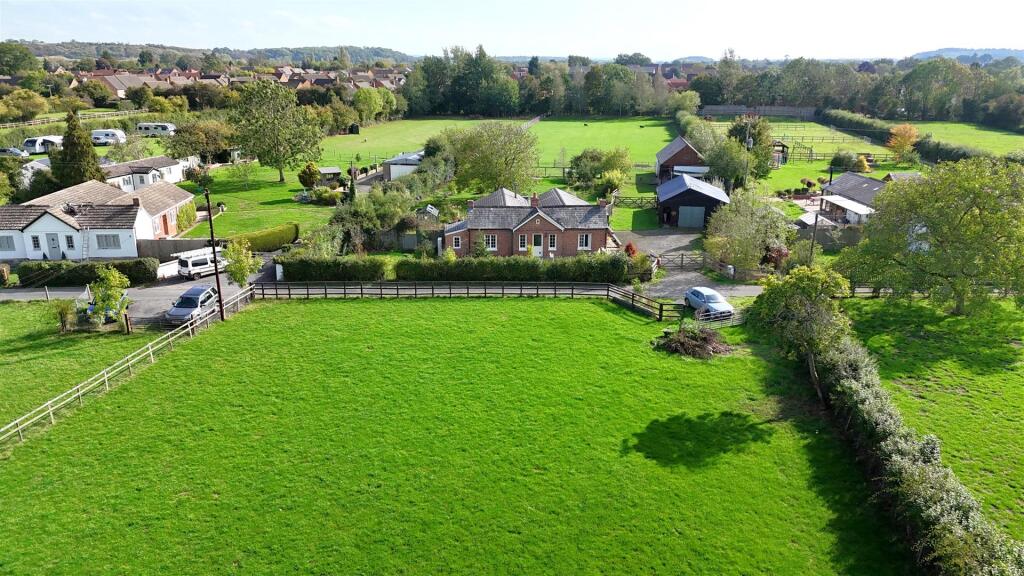 Main image of property: Ledbury Road Crescent, Staunton