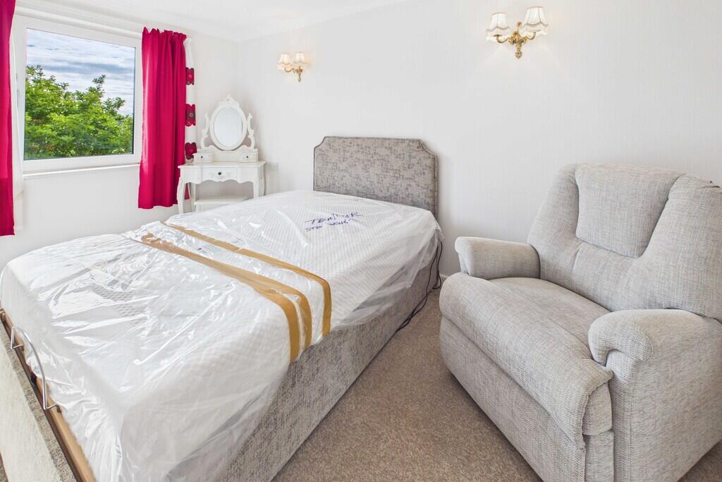 Apartment in Lancaster - More