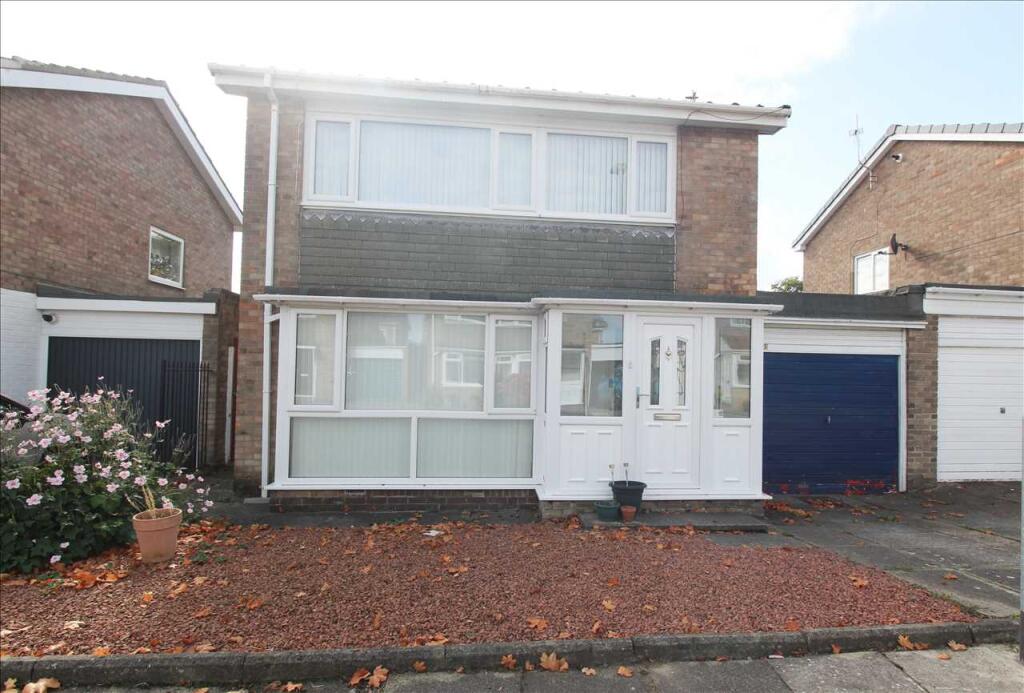 3-bed detached on Gowanburn, Southfield Green, Cramlington, £200,000
