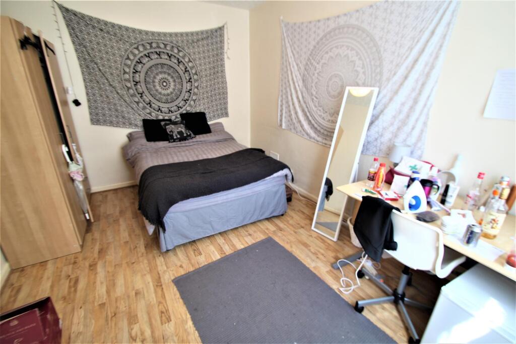 House in Leeds - View 3