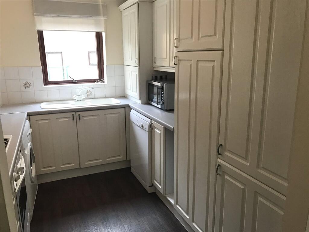 Apartment in London - More