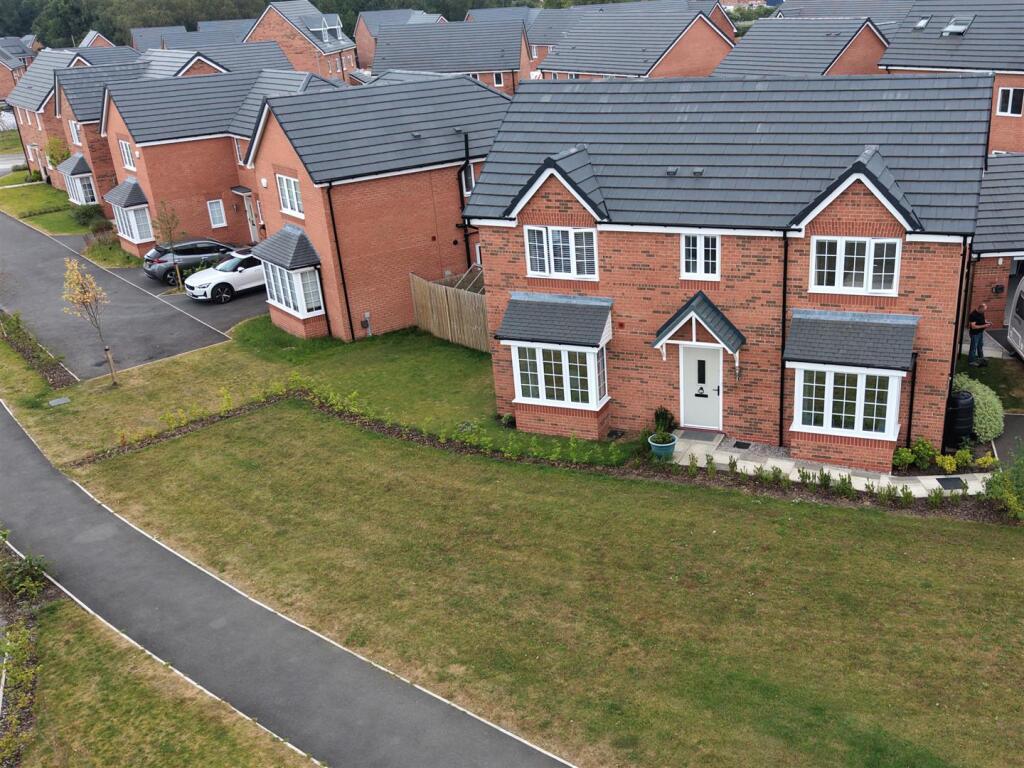 House in Wigan - View 4
