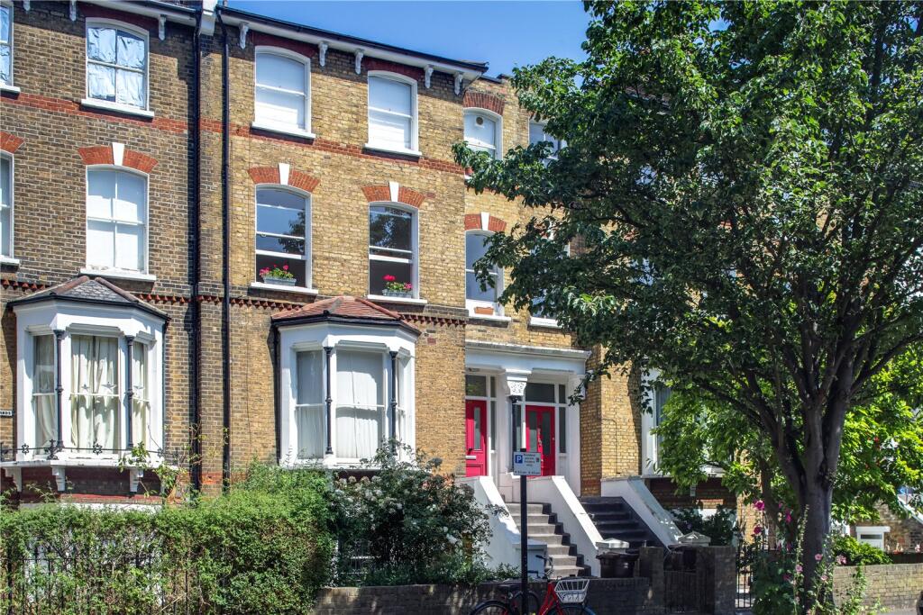Main image of property: Colvestone Crescent, Hackney, London, E8