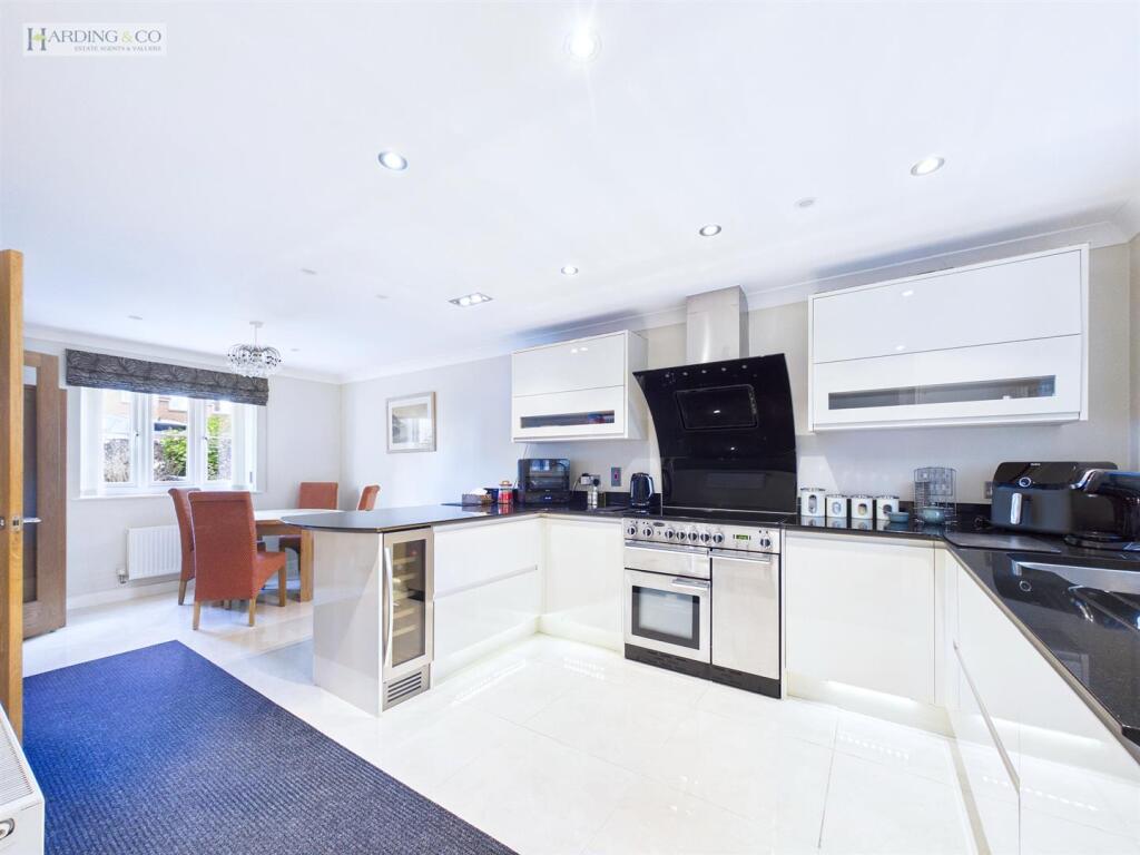 House in Exeter - View 4
