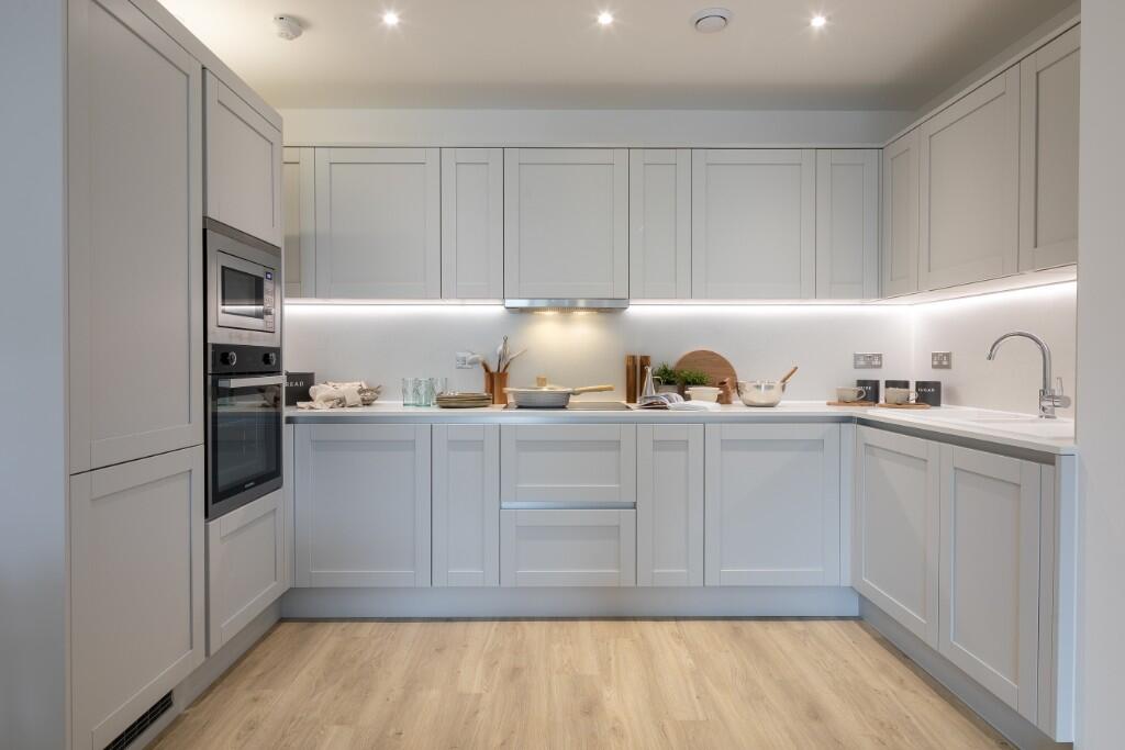 Apartment in London, Hale End - View 2