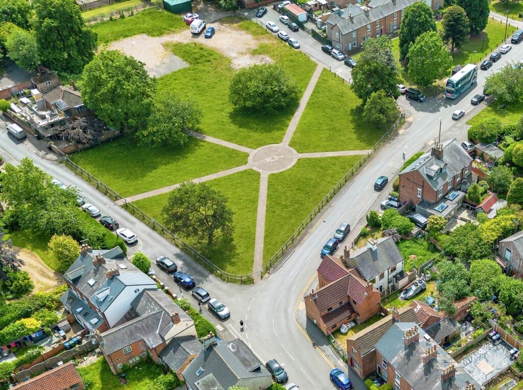 The Green, Ruddington, NOTTINGHAM - View 2