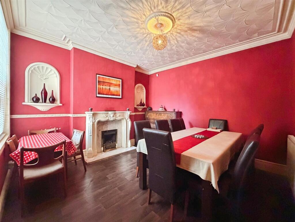 House in Worksop, Kilton - More