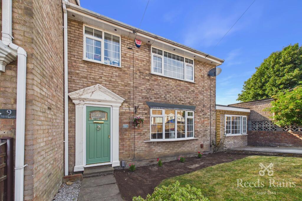 Main image of property: Thorpe Garth, Leeds, West Yorkshire, LS10