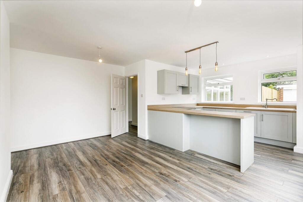 Wheatlands Close, Pocklington, York, East Riding of Yorkshire, YO42 2UT photo 2