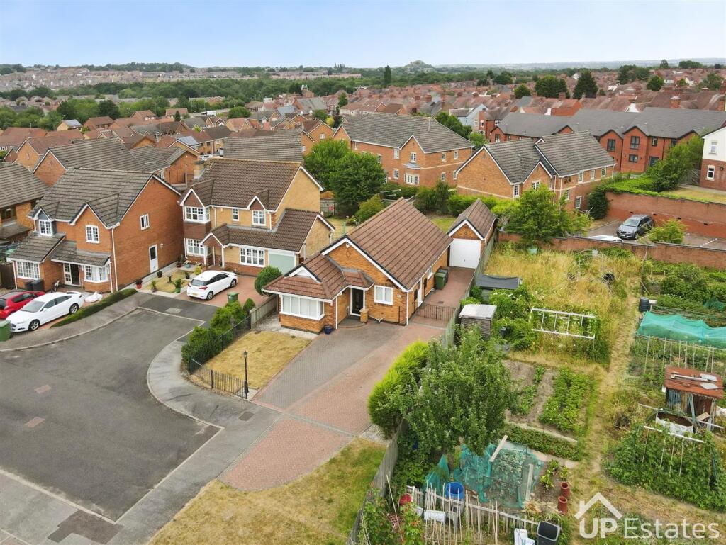 Main image of property: St. Marks Close, Churchdale Park, Nuneaton