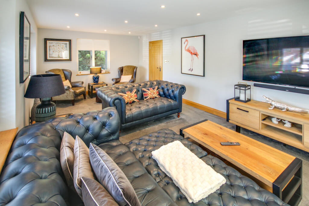 House in East Grinstead, West Hoathly - View 5