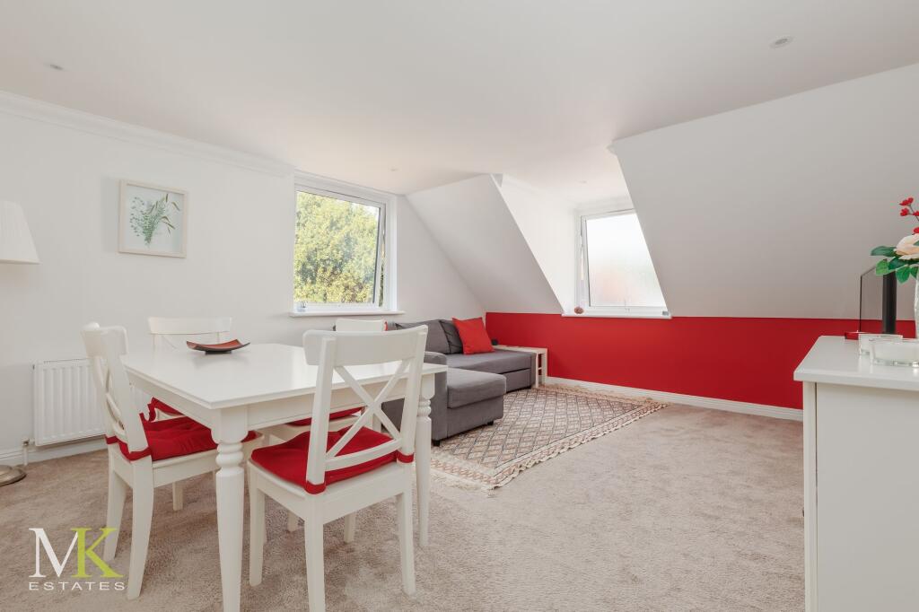 Apartment in Bournemouth, Lansdowne - View 5