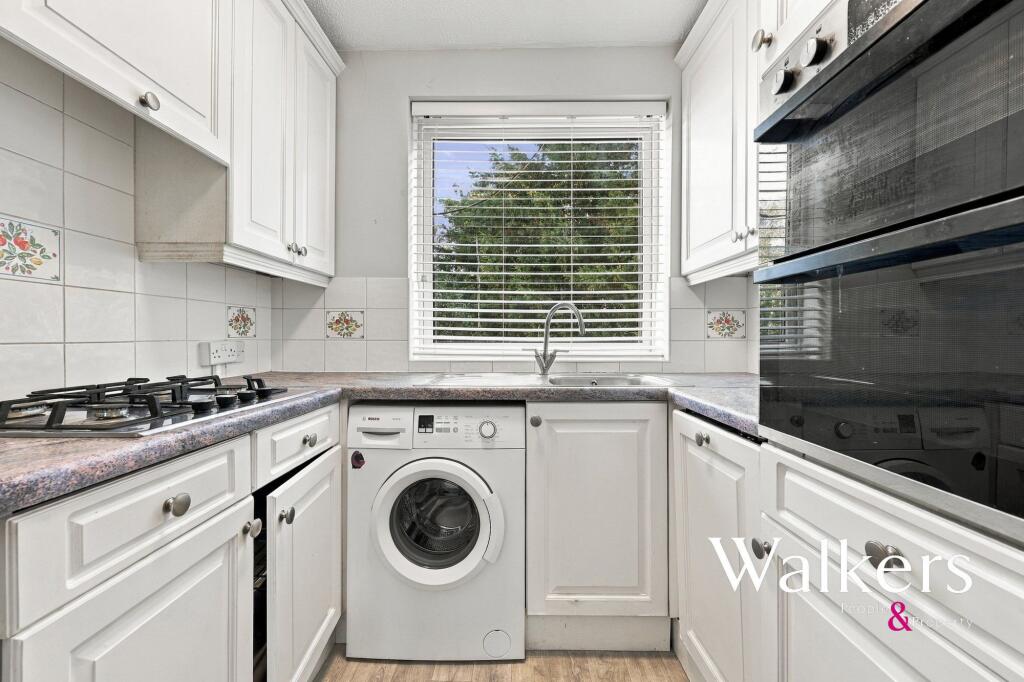 Hutton Road, Shenfield photo 4